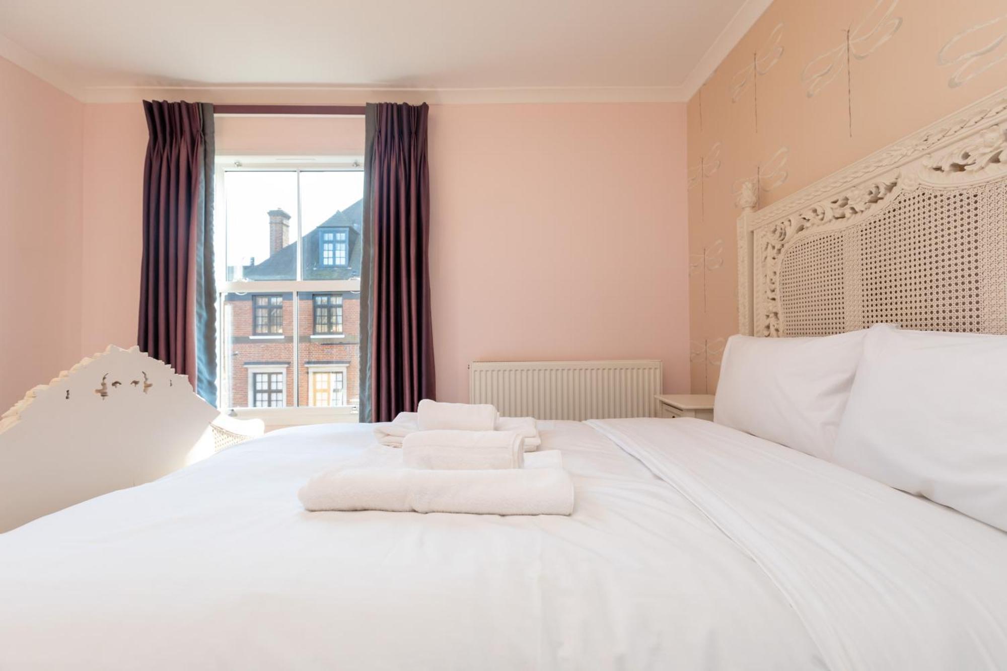 Spacious & Pristine 2Bd Flat - Balham Apartment London Bagian luar foto